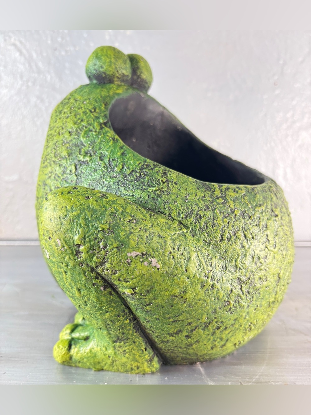 Big Booty RUDY Cement Frog Planter Medium Sized Heavy - Picture 10 of 14